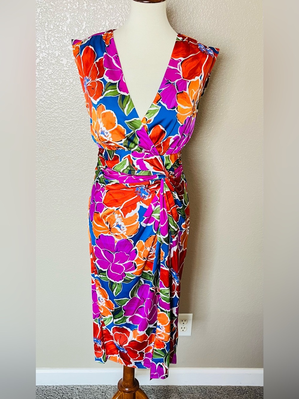 Maggy London floral dress Size 2
